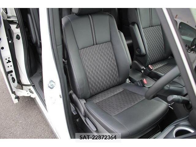 Toyota NOAH HYBRID 2022-04 322887-13