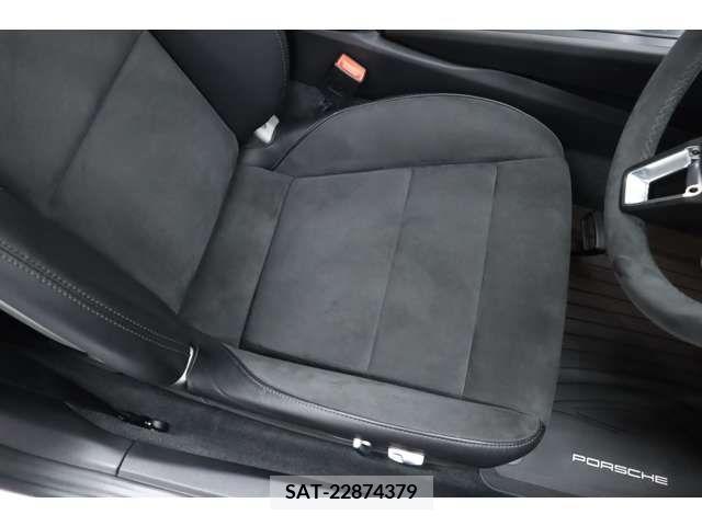Porsche 911 2019-04 320031-8