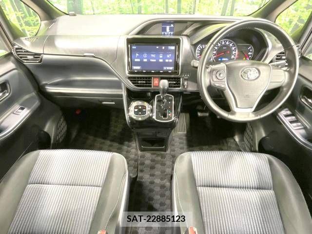 Toyota VOXY 2016-09 394950-1