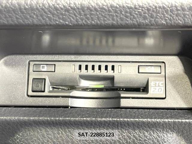 Toyota VOXY 2016-09 394950-6