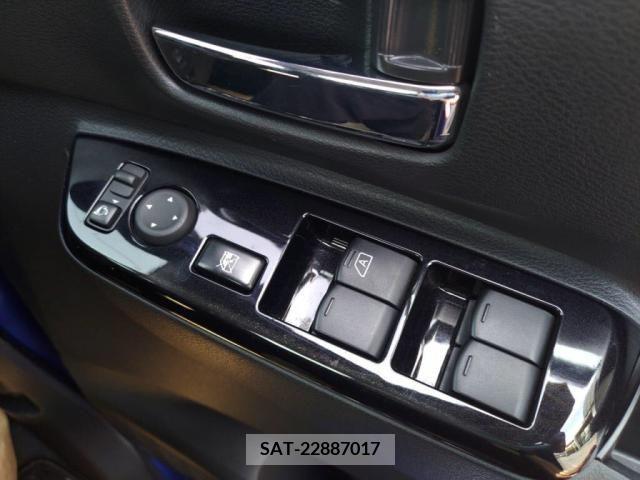 Nissan ROOX 2020-05 354803-18