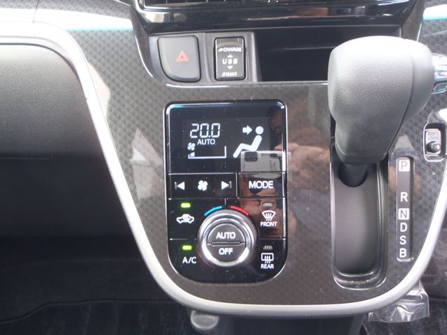 Daihatsu MOVE CUSTOM 2018-06 3425-17