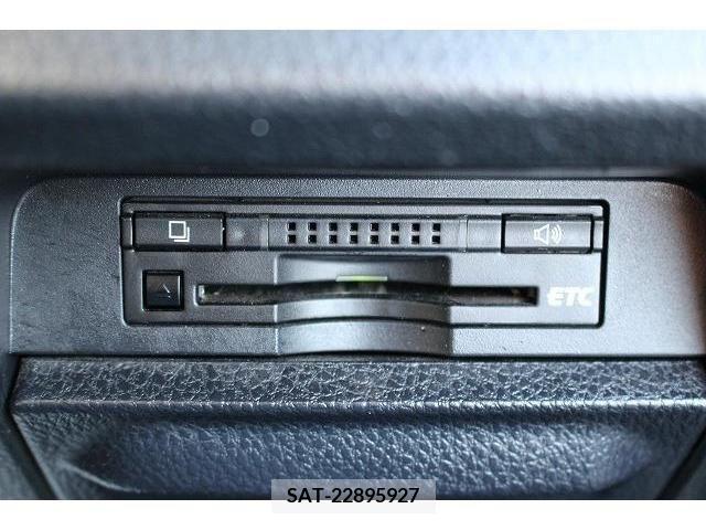 Toyota VOXY 2014-12 213792-6