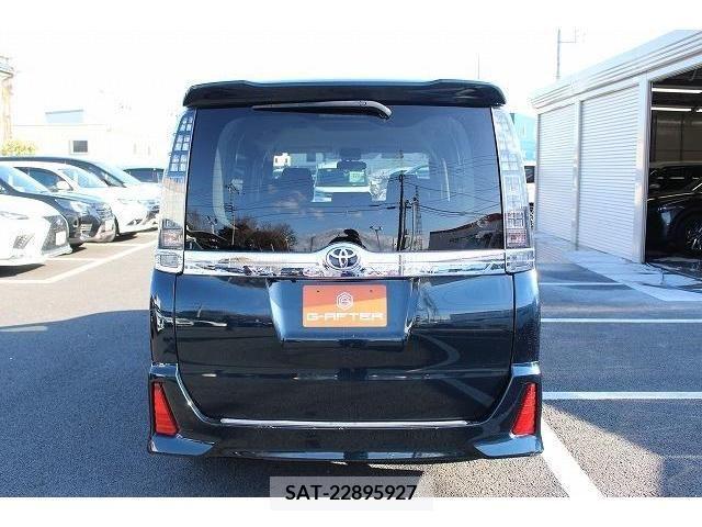 Toyota VOXY 2014-12 213792-9