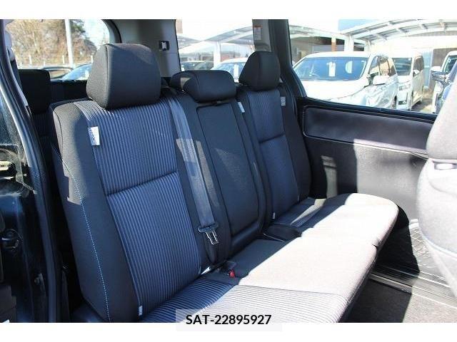 Toyota VOXY 2014-12 213792-15