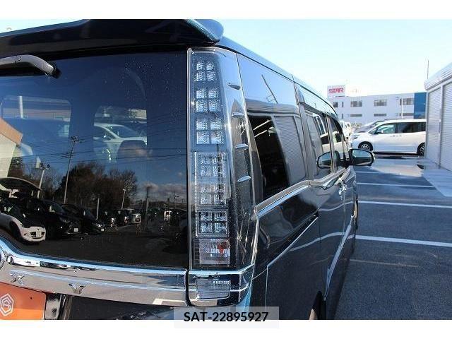 Toyota VOXY 2014-12 213792-12