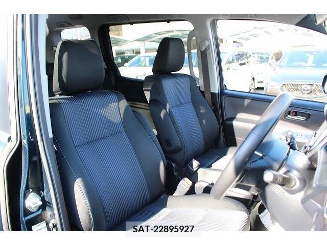 Toyota VOXY 2014-12 213792-14