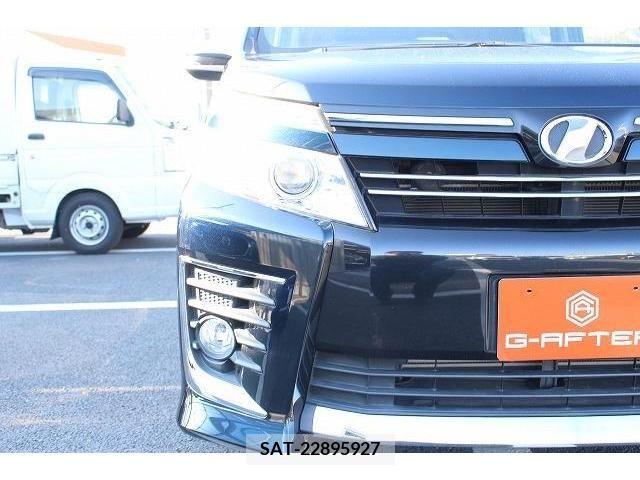 Toyota VOXY 2014-12 213792-11