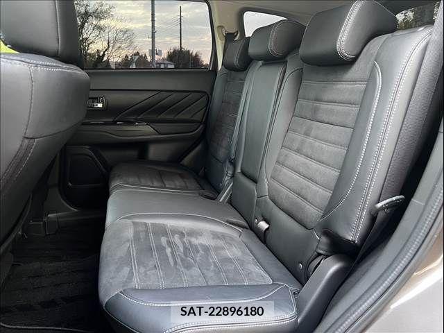 Mitsubishi OUTLANDER PHEV 2016-11 227060-9