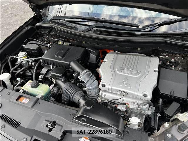 Mitsubishi OUTLANDER PHEV 2016-11 227060-19