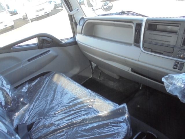 Mitsubishi CANTER 2023-02 18877-13