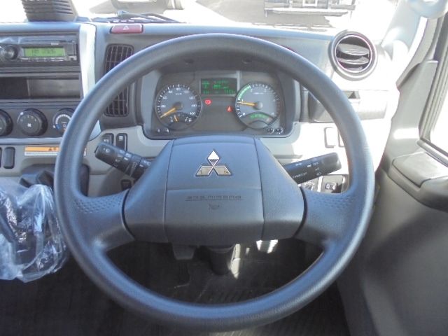 Mitsubishi CANTER 2023-02 18877-1
