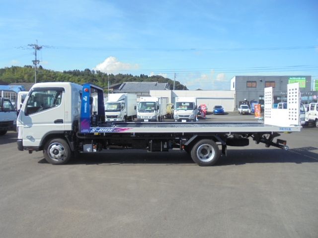 Mitsubishi CANTER 2023-02 18877-4