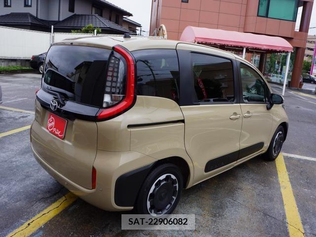 Toyota SIENTA 2022-10 325314-7