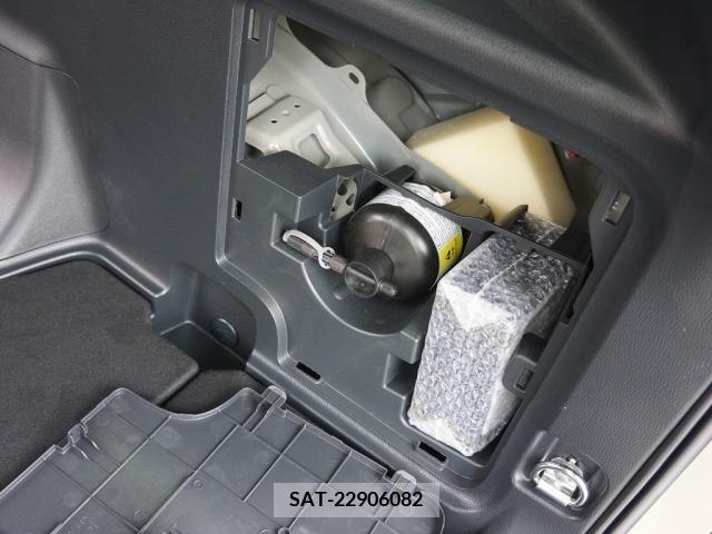 Toyota SIENTA 2022-10 325314-12