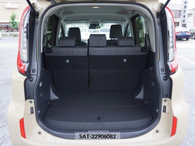 Toyota SIENTA 2022-10 325314-8