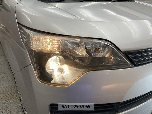 Toyota SPADE 2014-05 348198-19