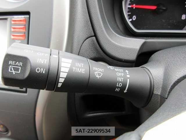 Nissan NOTE 2016-06 201082-9