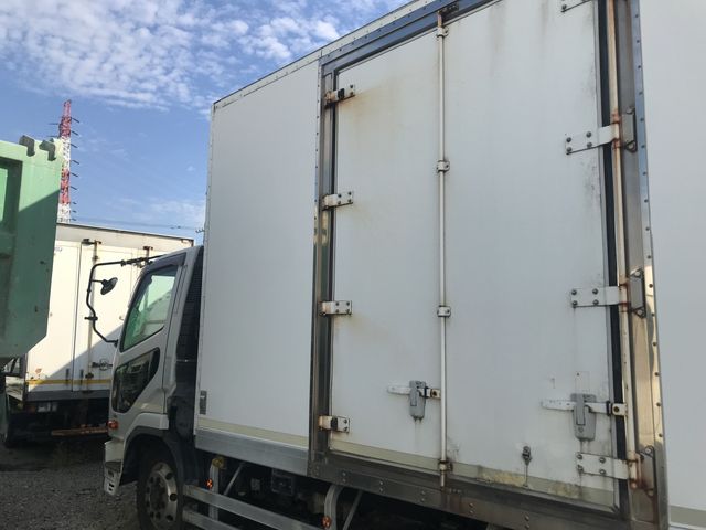 MITSUBISHI FUSO Fighter 2011-12 1381-1