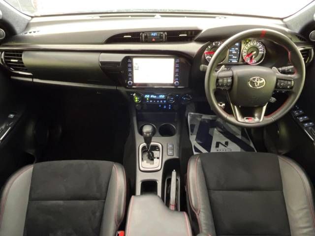 Toyota HILUX 2022-09 15958-1