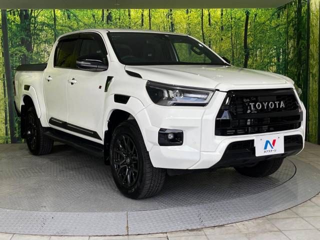 Toyota HILUX 2022-09 15958-17