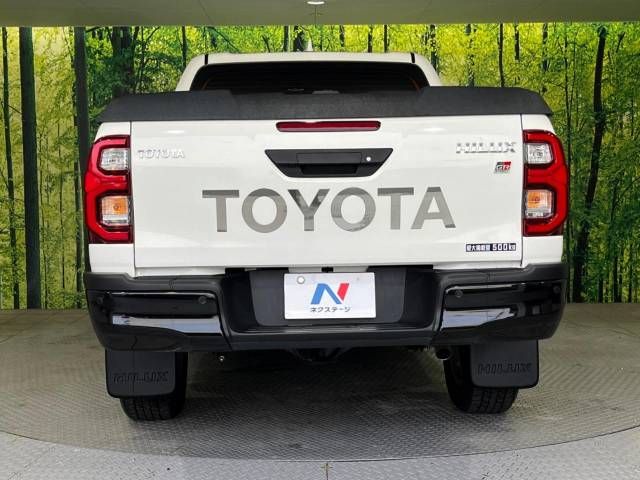 Toyota HILUX 2022-09 15958-16