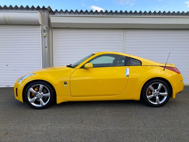 Nissan FAIRLADY Z 2005-04 23276-1