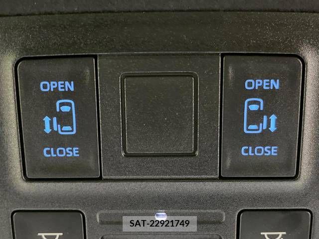 Toyota VOXY 2023-03 395002-2