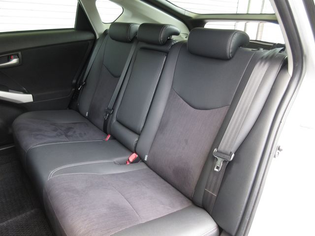 Toyota PRIUS PHV 2012-09 5990-10