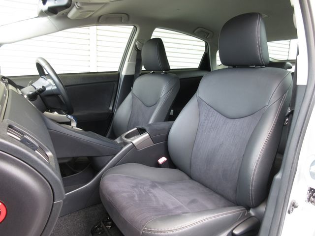 Toyota PRIUS PHV 2012-09 5990-12