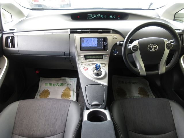 Toyota PRIUS PHV 2012-09 5990-14