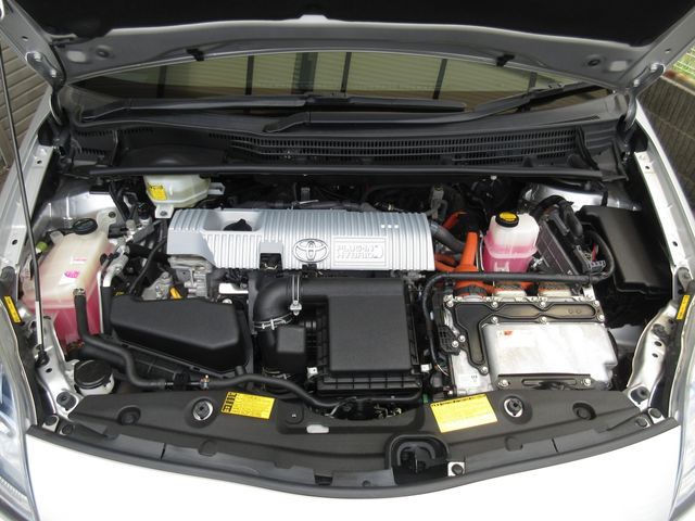 Toyota PRIUS PHV 2012-09 5990-3
