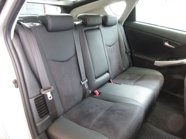 Toyota PRIUS PHV 2012-09 5990-7