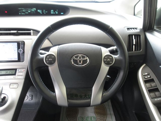 Toyota PRIUS PHV 2012-09 5990-15