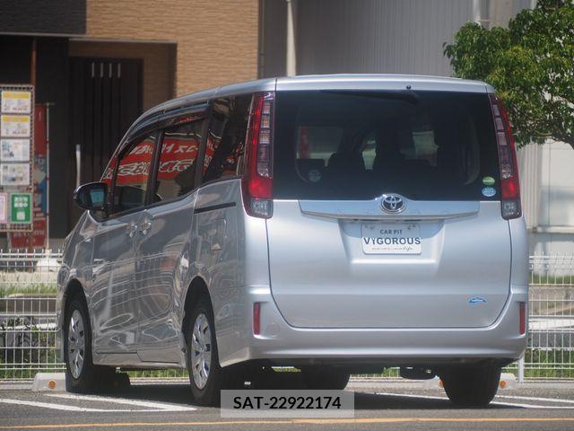 Toyota NOAH 2015-08 200865-2