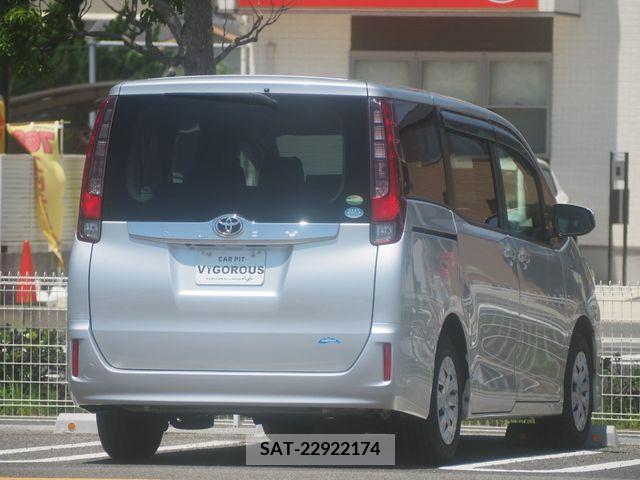 Toyota NOAH 2015-08 200865-12