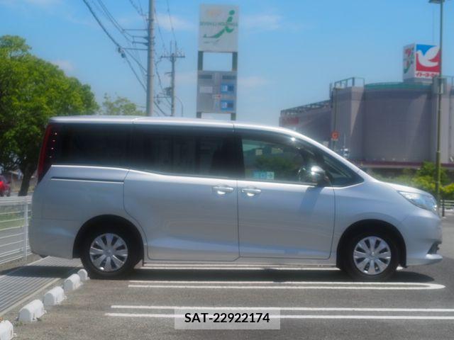 Toyota NOAH 2015-08 200865-5