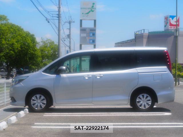 Toyota NOAH 2015-08 200865-8
