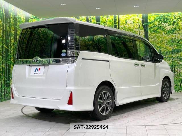Toyota VOXY 2018-10 321576-16