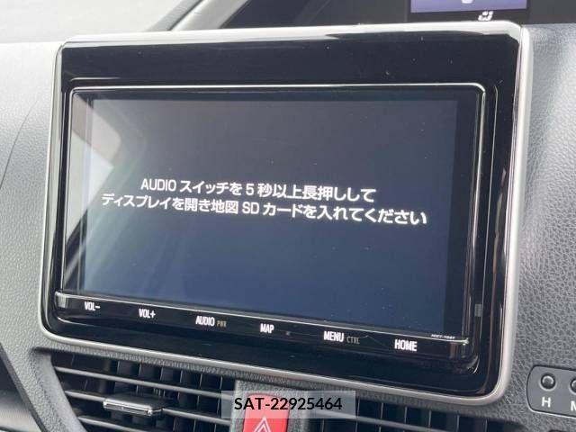 Toyota VOXY 2018-10 321576-2