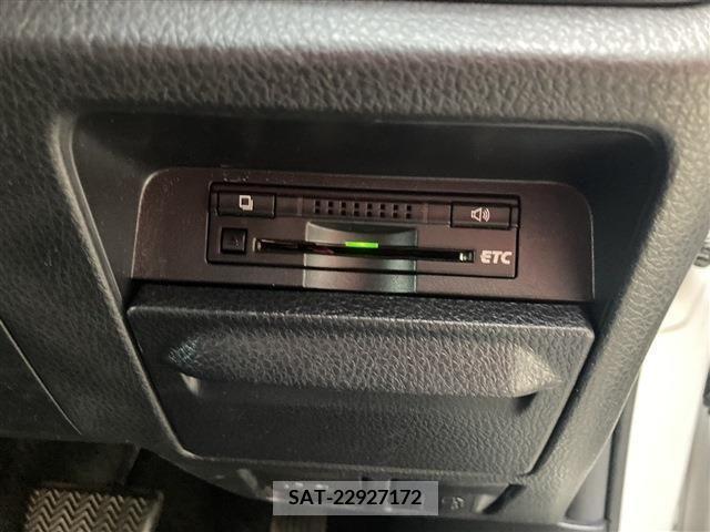 Toyota NOAH 2014-08 228009-18