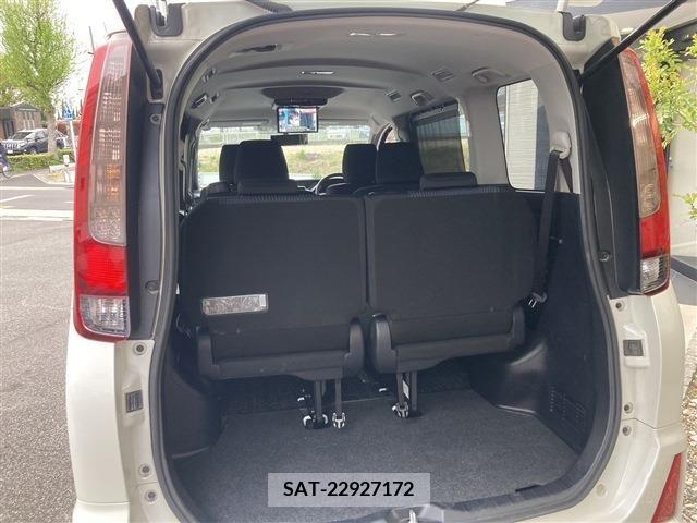 Toyota NOAH 2014-08 228009-12