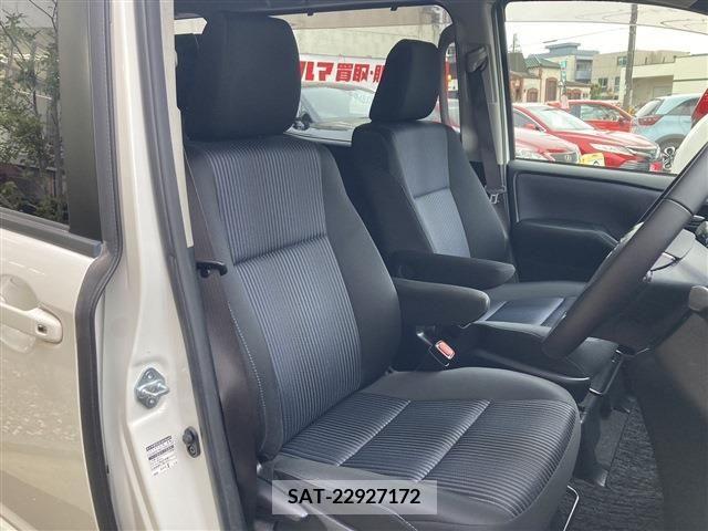 Toyota NOAH 2014-08 228009-9