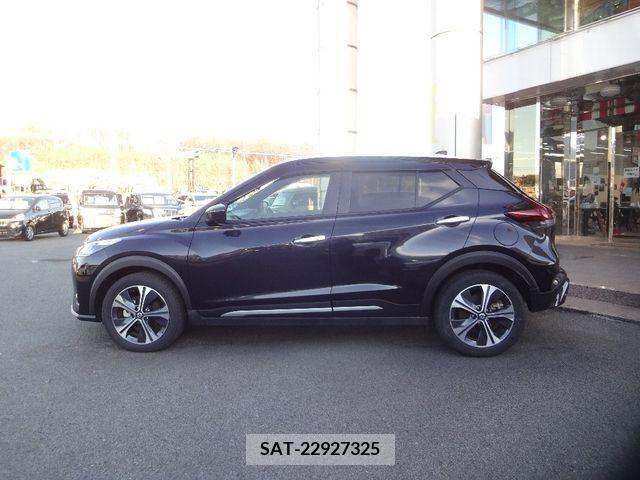 Nissan KICKS 2021-06 207223-4