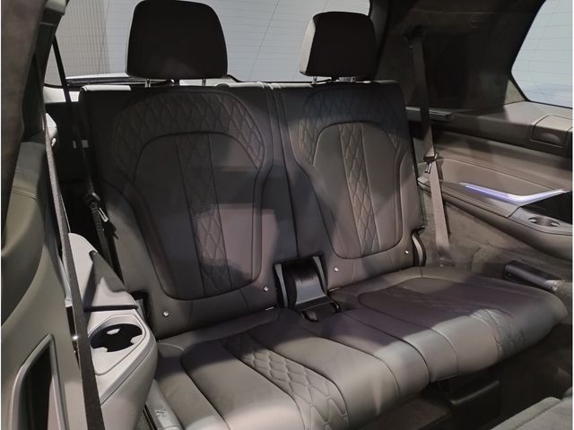 Bmw X7 2022-09 191864-19