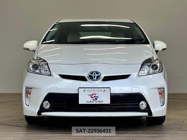 Toyota PRIUS 2013-12 329752-11