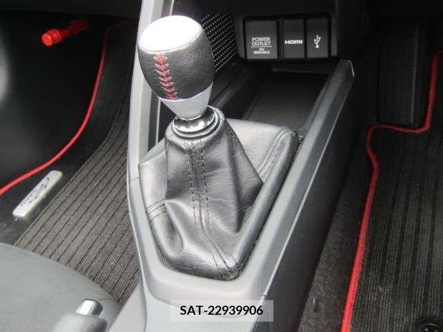 Honda S660 2018-05 283949-12