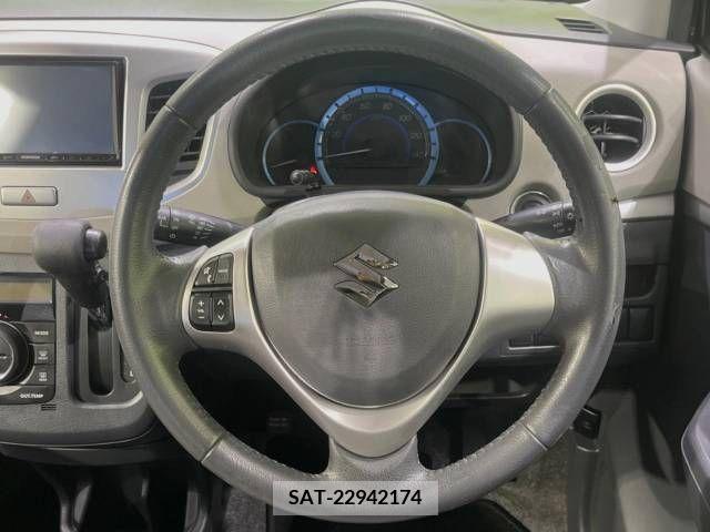 Suzuki WAGON R 2014-11 370917-11