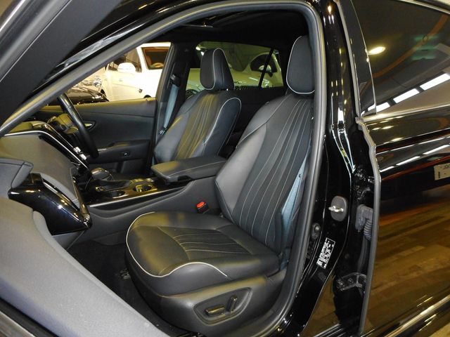 Toyota CROWN SEDAN 2020-07 605-21