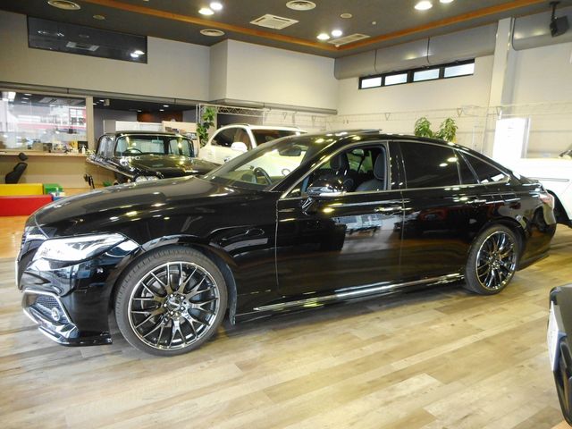 Toyota CROWN SEDAN 2020-07 605-6